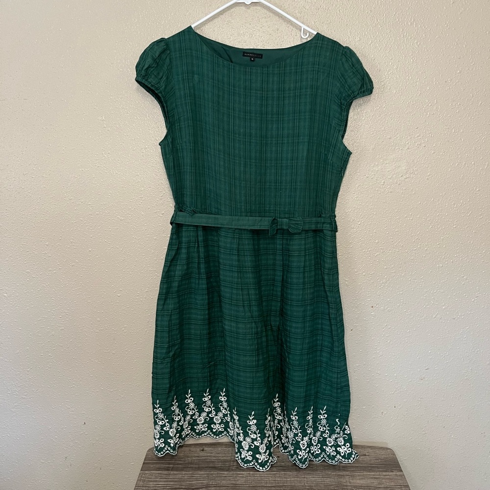 🔥 Paperdolls green tartan dress with belt